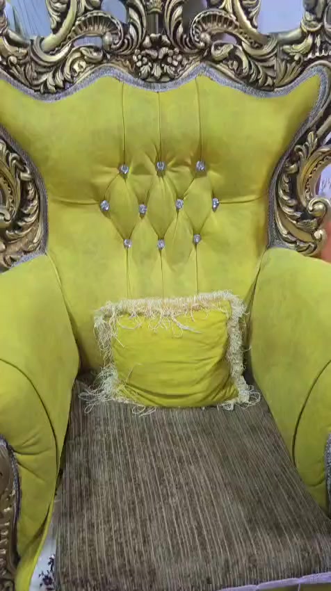 تخم قنفات ملكي للبيع جديد ونظيف 
للتواصل ***********
