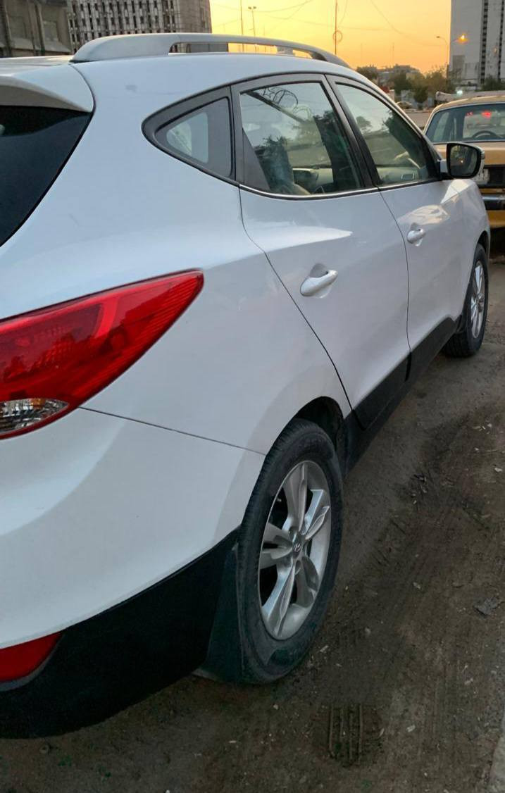 السلام عليكم
مكللللف بالنشششر
اتصل ع صاحب العلاقة 
توسان 2013
***********
ابو آدم 
مكان السيارة بغداد
