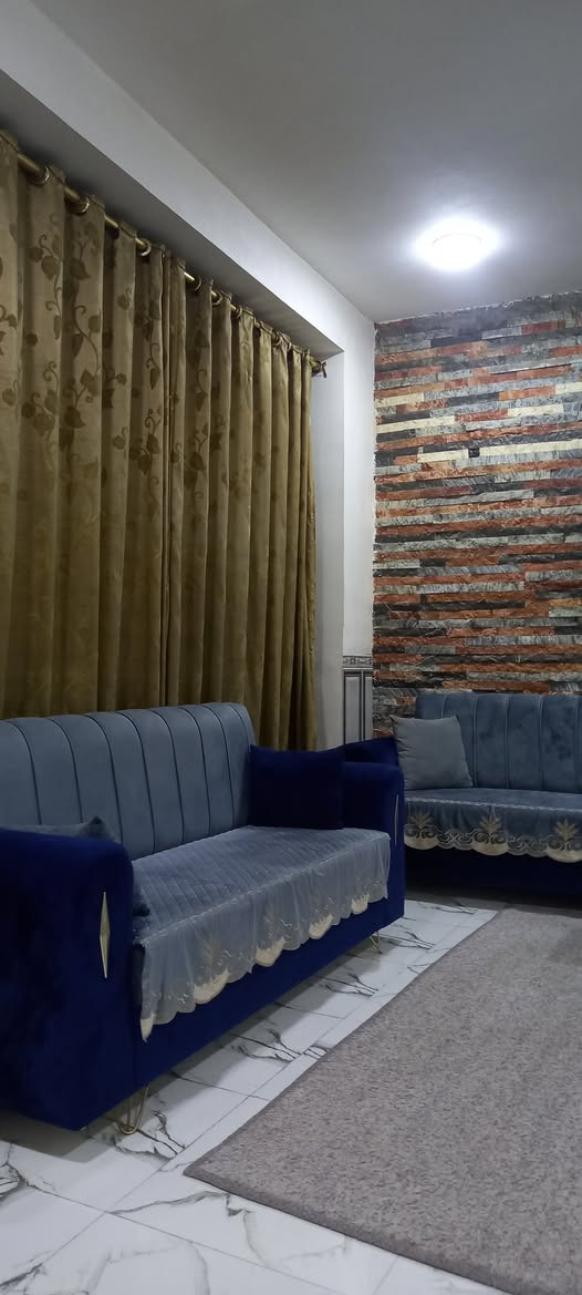 بيت للبيع لمساحه ١٨٠ طابو زراعي سند ٢٥ حله حي لسجاد قرب بانزين خانه ابو عجاج للتواصل ***********
