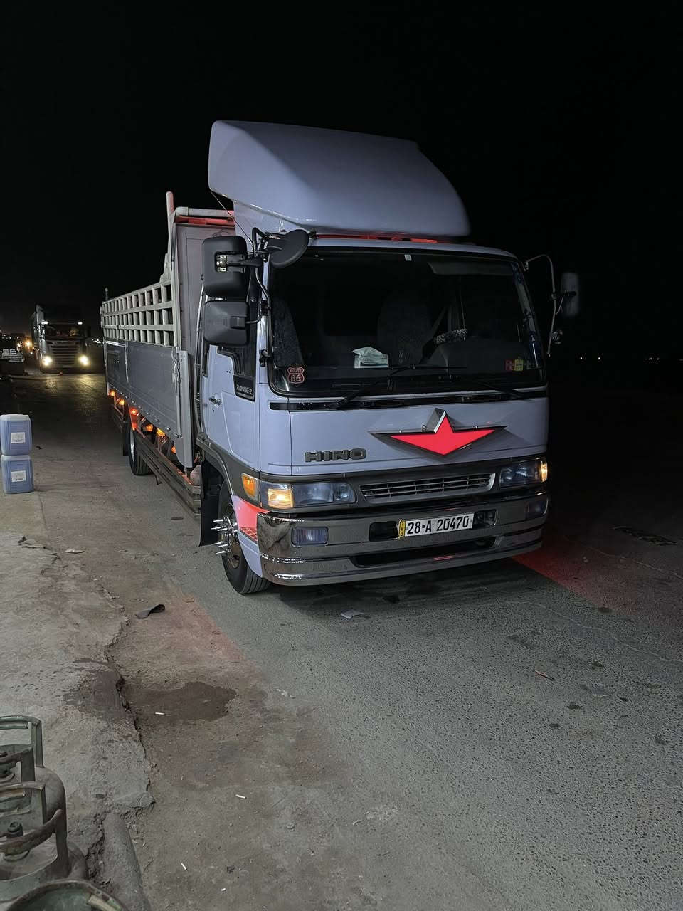 سلام عليكم انكر 80عادي خطين مجموعه سوبر  مكينا حاويا  مديل منزل 97 سته وربع بلاد  سياره جاهزا للعمل 

الاستفسار الاتصال /***********
