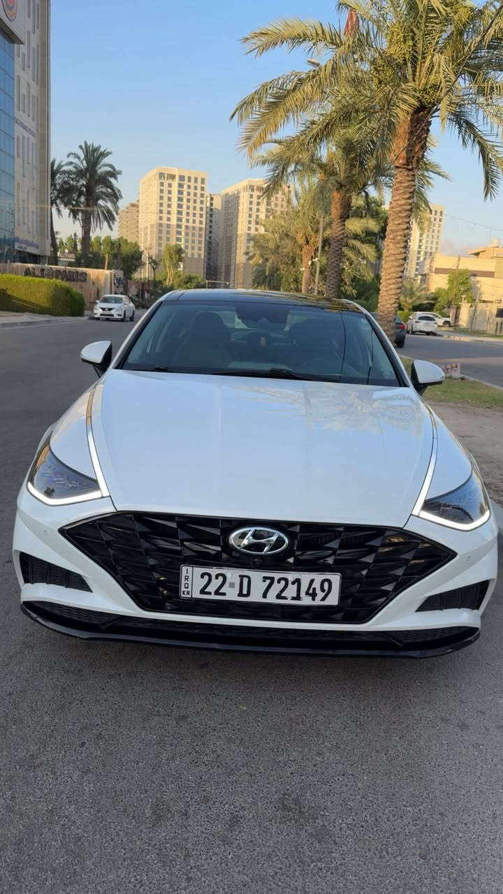 هيونداي سوناتا لمتد وارد امريكي  🇺🇸
‎ماشيه 30 الف 
اللون: أبيض
‎رقم اربيل تحويل او وكاله باسم شركة

‎المواصفات:
‎ فتحة بانوراما
‎ 1600 تيربو صاروخ
ومثبت سرعه‎ نظام تحديد مسار + قيادة آلية
‎ ستيرن رياضي خياط جلد مع شفتات
‎ رادار أمامي وخلفي
كامره خلفيه
حساس اطارات  
‎ كشنات جلد تدفئه وكهربائي 
‎ كير دكم + أوتو هولد + سايد بريك دكمه
‎ تشغيل عن بعد + تشغيل بصمة
‎ شاشة لمس كبيرة مع كار بلاي و أندرويد أوتو
‎ عداد ديجيتال
‎ شحن لاسلكي للموبايل
‎ نظام صوتي فاخر BOSE
‎ تبريد قطعتين مستقل
 كروز كنترول ذكي
‎ مود درايف (وضعيات قيادة متعددة)
 إنارة داخلية محيطية

‎الحالة:
ضرر جاملغ خلفي وصبغ دعاميه خلفيه بسيط
ايرباك برده خلفيه فقط
السونار مرفق في الصور
‎ مكان سياره بغداد/ السيدية
السعر 17,200 بيه مجال
للاتصال ***********
