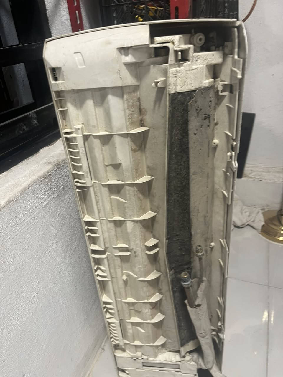 سلام عليكم 
سبلت قطعه داخليه للبيع 
النوعيه ميديا 
طنين 
R22
القطعه نضيفه 
الرقم 
***********
