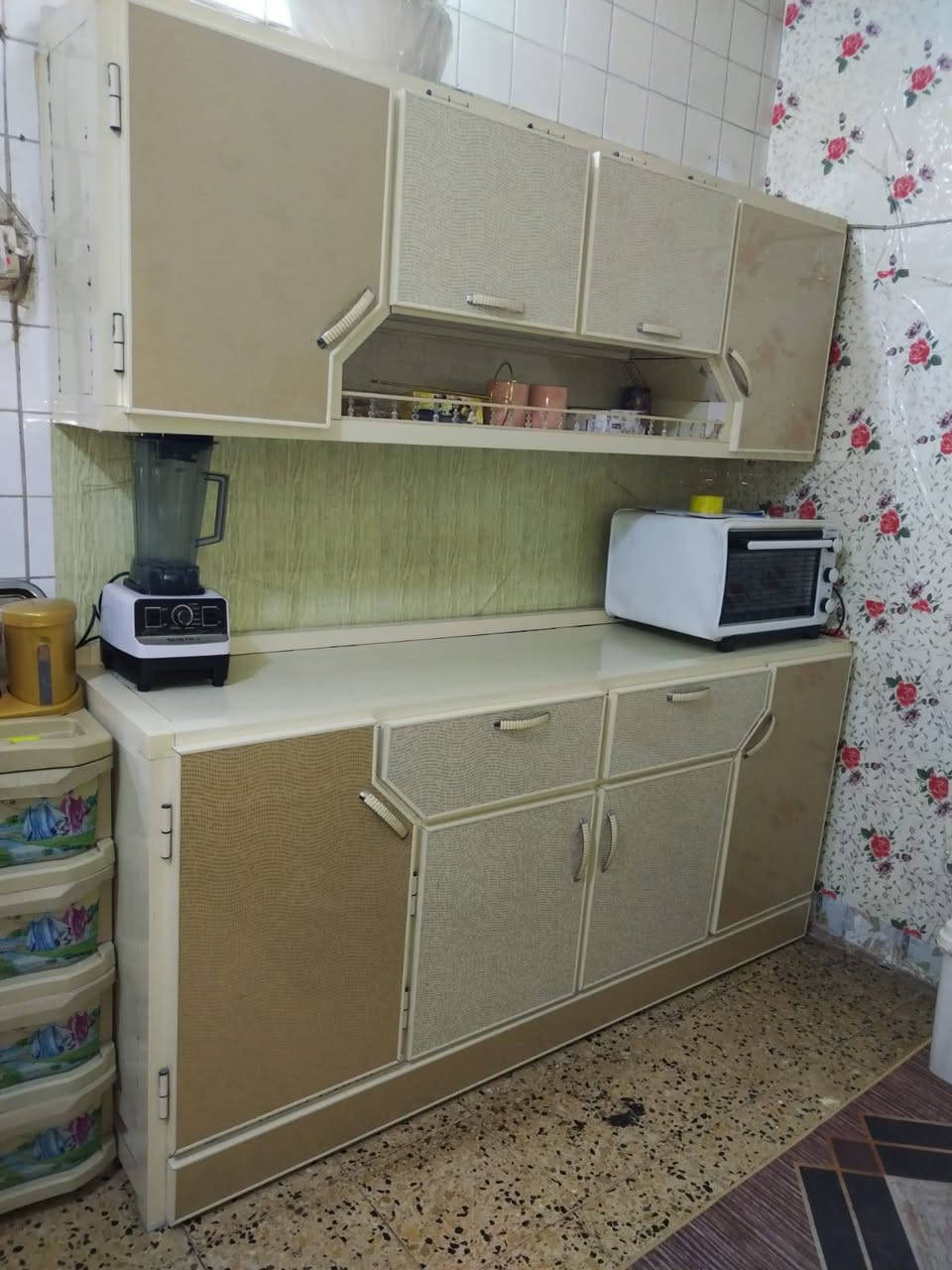 سلام عليكم كاونتر للبيع نظيف جدآ استعمل قليل مابي اي ضرر مترين والسنك متر وربع
المكان بغداد حي العامل السعر 500


**إذا كنت صاحب هذا الإعلان وتريد حذفه لأي سبب، رجاءا أرسل رسالة إلى الدعم الفني**