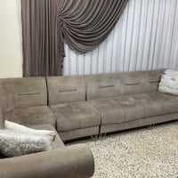 ديوان • ثمان مقاعد