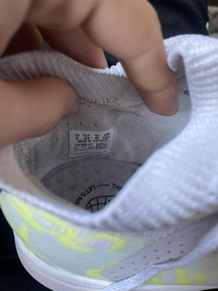 حذاء بومة وكالة مستخدم
قياس 43  العنوان بغداد 
 السعر 40 الف 
واتساب/ ***********
