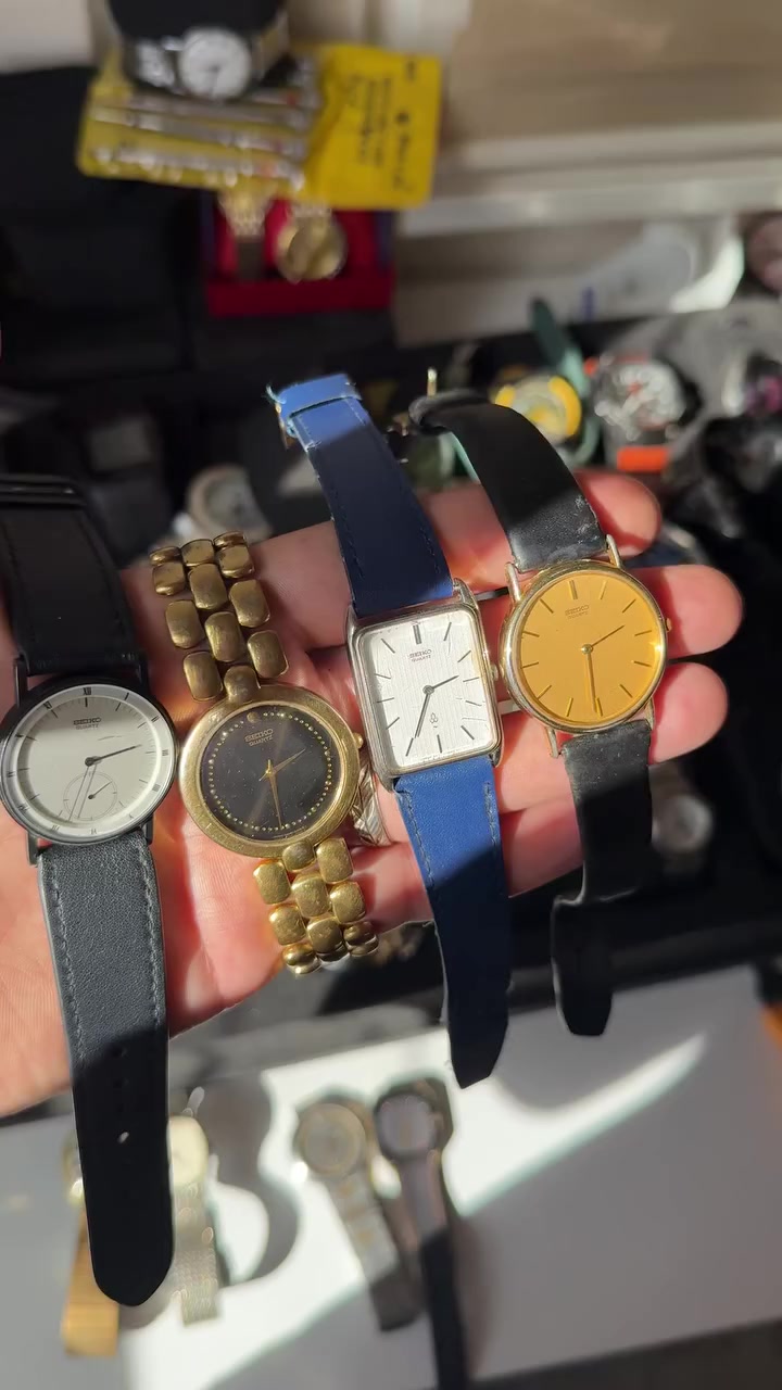 اربع  ساعات سيكو ياباني اصلي فنتج
اشكال مختلفه 

ساعات تحف من سيكو 

 سعرهن

230 الف


**إذا كنت صاحب هذا الإعلان وتريد حذفه لأي سبب، رجاءا أرسل رسالة إلى الدعم الفني**