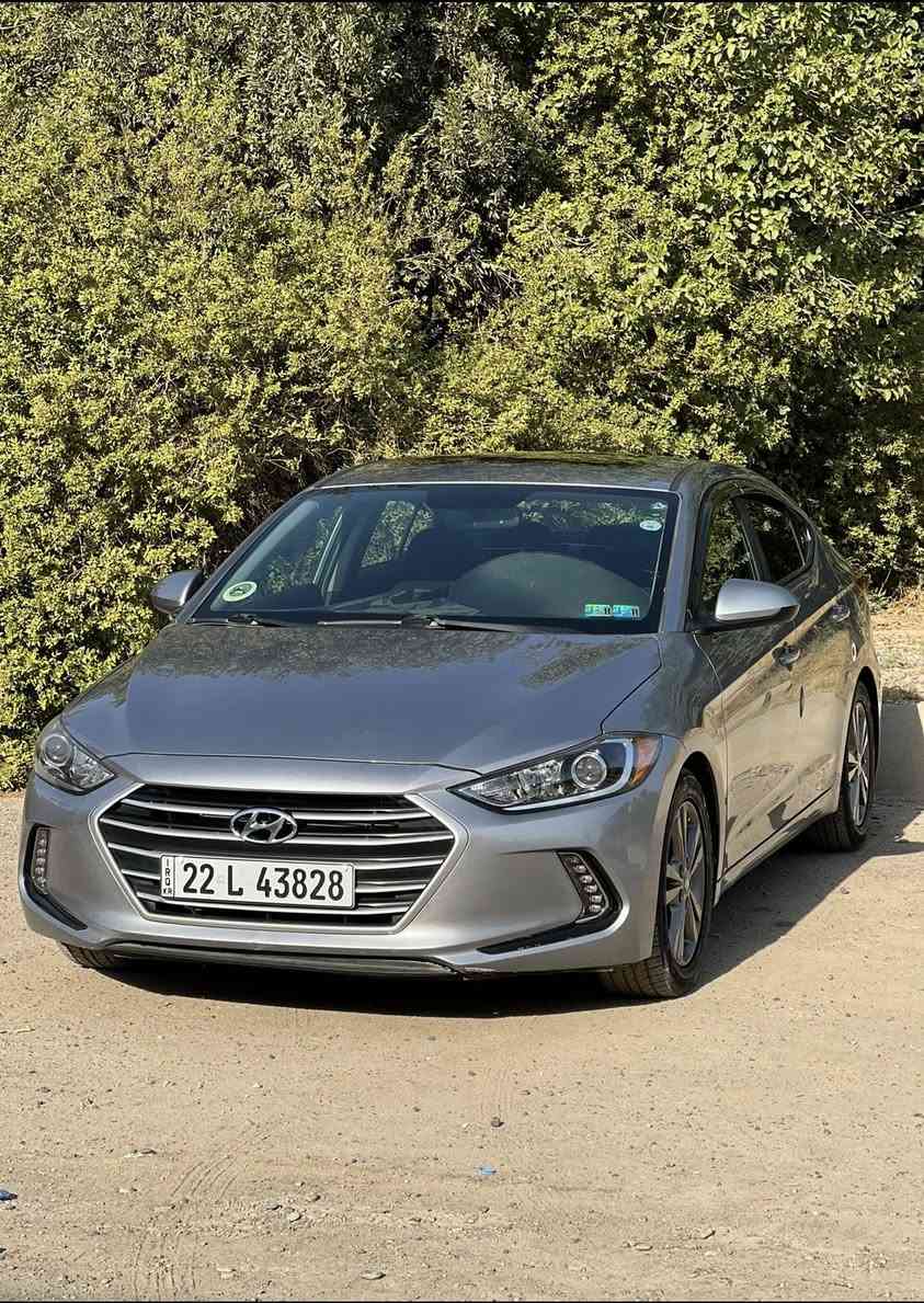 السلام عليكم
النترا ٢٠١٧ 

ضررها بابين 

السيارة فول مواصفات 

فتحة سقف 

بصمة تشغيل 

رادارات 

هيتر بالكشنات 

كشن كهرب

تبريد منفصل 

محرك ٢٠٠٠ 
مكان السيارة موصل

***********
