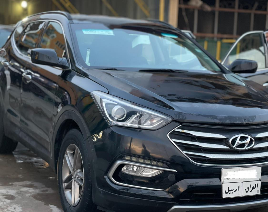 سنتافي موديل 2017 سياره نضيفه مابيها اي نقص بيها رقم اربيل شمالي ضرر 3 قطع بدون دواخل بدون ايرباك مكان السياره تكريت  للتواصل على الرقم ***********
