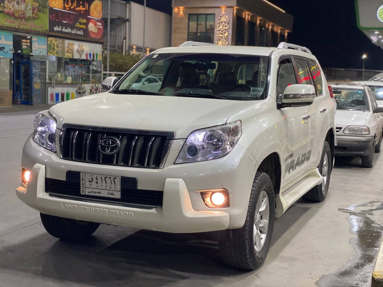 السلام عليكم برادو كويتي 2010كفاله من الصبغ مكينه 4سلندر السياره جديده مكان السياره بغداد السعر 195 بيه مجال حك الجيه ***********
