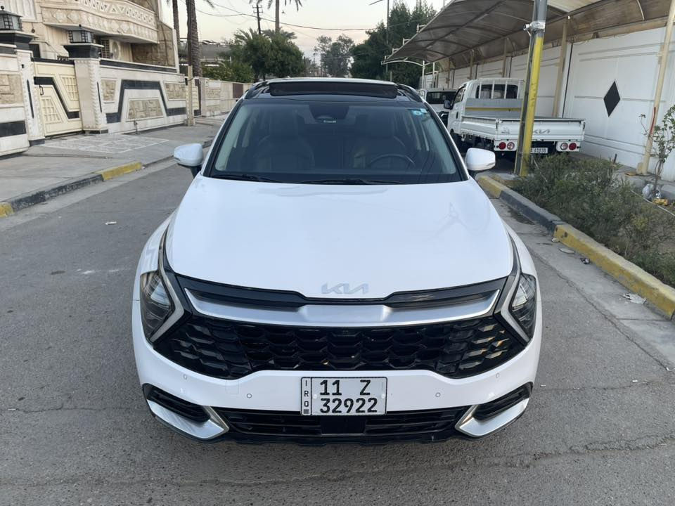 السلام عليكم
سبورتج 2023 واود امريكي 

فئه برستيج prsteg 

اعلى فئه بالسبورتج 

فول مواصفات للاخير 

 بصمه

جلد

بنورما

 تربريد تدفئه  مقاعد

اربع كامرات 360 درجه

السياره ذره مواصفات نقص مابيه

مفوله واحد على واحد

السياره  بيه فقط نص بنيد صبغ وربع جاملغ فقط

ليبل واحد بدون تبديل

السياره جديده جداً بدون نقوصات

ماشيه 17 الف فقط 

 السعر 215 وبيه مجال للشرايه

مكان بغداد الكراده ساحه الواثق

‏‭0771 439 4323‬
