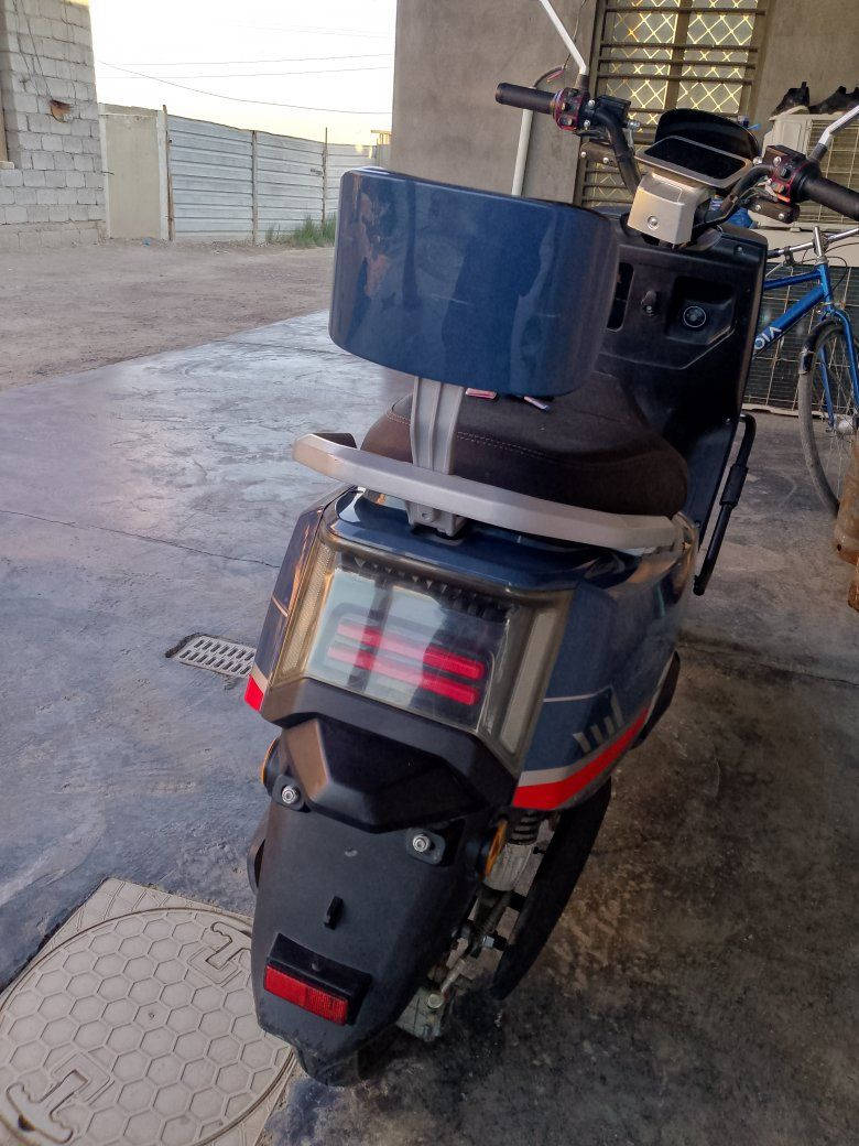 البيع دراجه شحن فول مواصفات كلشي بيه يشتغل بطاريات إكبار شاحنه مالته الاصليه سعر 600الف مكاني بغداد حي الجهاد الرقم ‏‪***********‬‏
