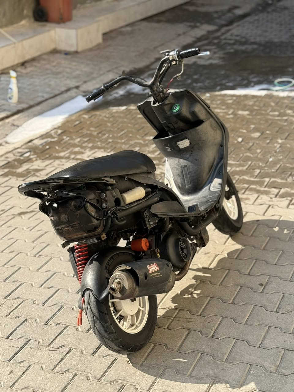 دراجه ماكس عدله للبيع مال لعب دراجه كلش قويه بيها مكينه 55 هاون كلجات رياضي شوته مال اربعه بجم اربع ولفات اصلي صالنصه صجميه اصليه وياله تايرات امامي خلفي جلاتين وياله مشيفه دراجه مكانها بغداد جديده بشارع مسبح معروضه 550 وبيها مجال رقمي ***********
