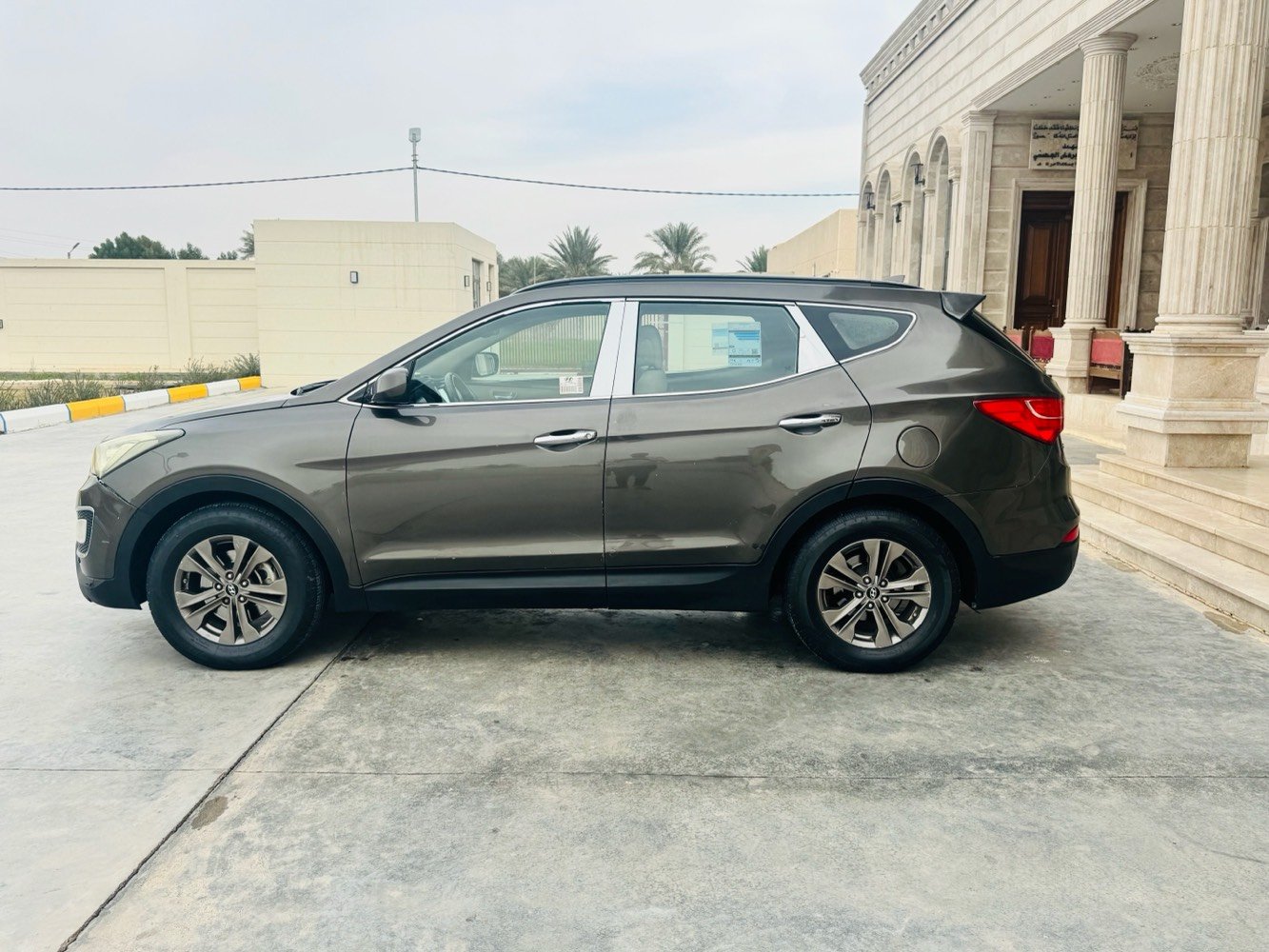 سنتافيا 2013
رقم بغداد
حادث جاملغ خلفي وجنطه
وبيه كم قطعه صبغ بدوه دواخل
مكينه 2400 
مكان السياره 
بغداد بسمايه
السعر 119
***********