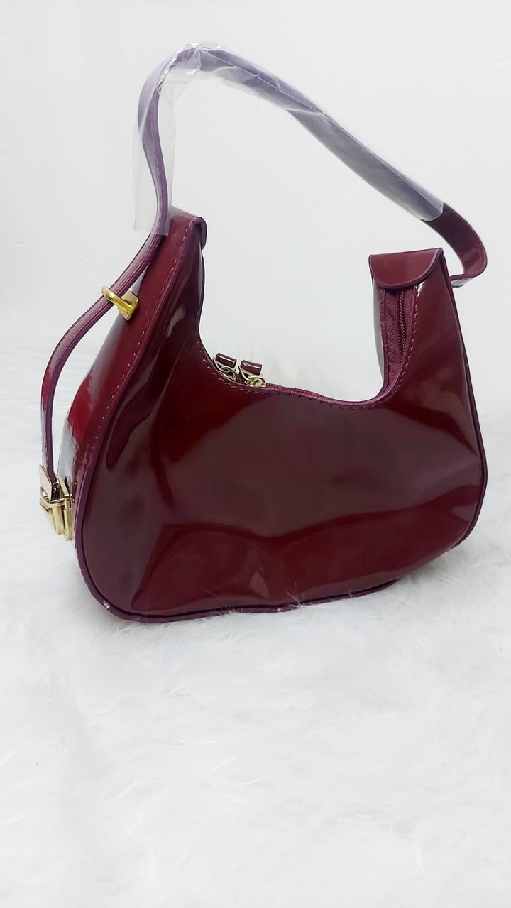 اخر 16 قطعه 
لونهن ماروني وفقط هالموديل 
انتبهو للمنشور رجاءا


**إذا كنت صاحب هذا الإعلان وتريد حذفه لأي سبب، رجاءا أرسل رسالة إلى الدعم الفني**