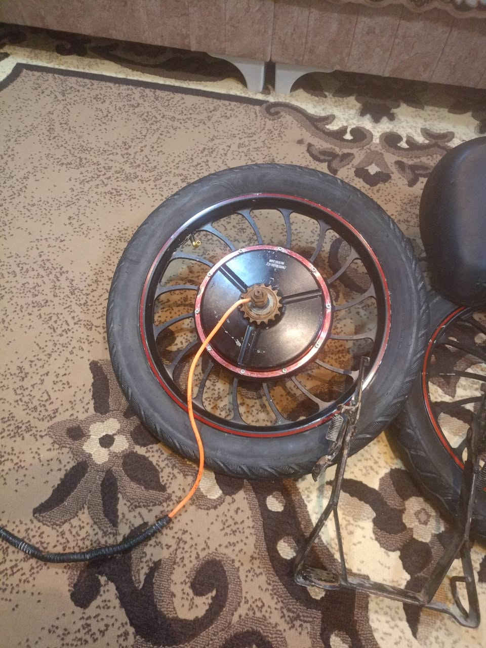 السلام عليكم اعرض ماطور شحن حجم 20+حجم 14
ويل عدد 2امامي وخلفي الخلفي شرط شغال مال 20+دبل امامي حجم 20ورقبه وستيرن وسكليتر شرط شغاله وقعاديه ودسك خلفي الاصلي شرط+دبل امامي حجم 14 اش تحتاج منهم راسلني خاص او الاتصال على رقم *********** مكاني موصل
