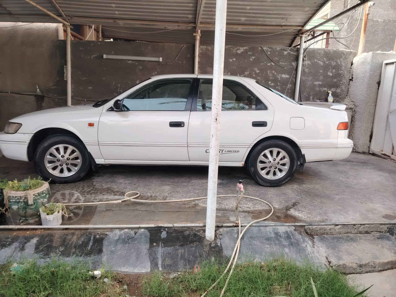 سلام عليكم ورحمة الله وبركاته كامري موديل ٢٠٠٠ السيارة جاهزه كير مكينه تبريد مكفوله بلادي رقم بغداد خليجي مكينه ٢٢٠٠ السيارة بسمي السعر ٩٠ورقه وبيه مجال مكانه  بغداد
رقم تلفون ***********
***********
