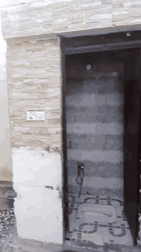 بيت للبيع الحسينيه الضباط ثاني فرع عن سيطره التكسيات 86متر طابق واحد ب...