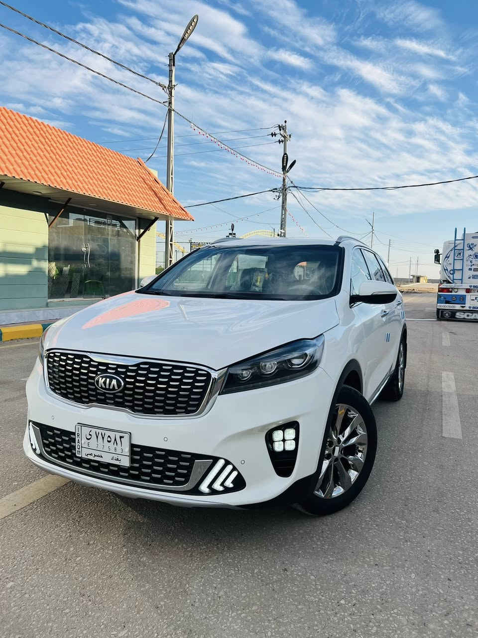 السلام عليكم
لعشاق الزيرو والجديد 🪬
سورنتو 2020 خليجي 
مكفوله من لضربه ولصبغ وشخط ورصعه✅
فول مواصفات
بصمه 
شاشه كبيره 
كاميرا خلفيه 
قطعتين تبريد 
صندوق كهربائي 
كشنات كهربائي 
ويل 19 
مكينه 3600 
رادار 
حساس امامي خلفي 
لايت ناصي عالي زنون 
وبيها مواصفات بعد هواي 
السياره نضيفه جداً  استعمال شخص سياره زيرو بحاله الوكاله 
 الاستفسار *********** ☎️
