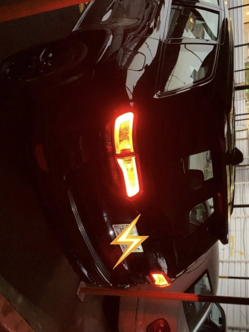 السلام عليكم جيب امريكي اسود موديل ٢٠١٨ بغداد باسمي ٥ قطع صبغ  السعر المطلوب ١٨٠ وبيه مجال قليل ***********
