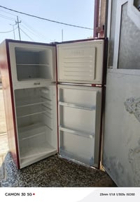 ثلاجة • نظيفة