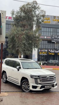 لاند كروزر • كركوك • قابل للتفاوض