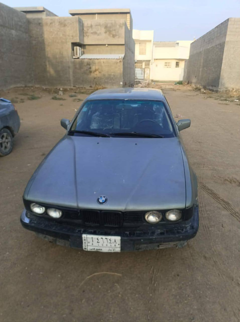 سياره بي ام 735 موديل 90 كير محرك سليمات السياره تحتاج صبغ فقط لان صبغها جارد يحتاج ترتيب للبطاين البوب دعاميه الخلفيه موجوده والترايش موجودات السعر 37 وبيها مجال العنوان ابوغريب 
***********
***********
