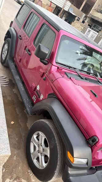 السلام عليكم 
جيب رانكولار للبيع موديل ٢٠٢٢ 
اللون احمر ع وردي 
ماشيه ٣٧ ألف 
مكينه ٦ سلندر ٣٦٠٠ 
السيارة unlimited 
رقم بغداد 
الحادث موضح بلصور بابين صفحه السايق والجاملغ الامامي 
السعر ٢٦ ألف دولار وبيها مجال قليل
***********
