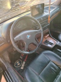 بي ام جديده كامله 730سته سلندر مفتوح مكينه اتلاثه ونص السياره جاهزه صد...