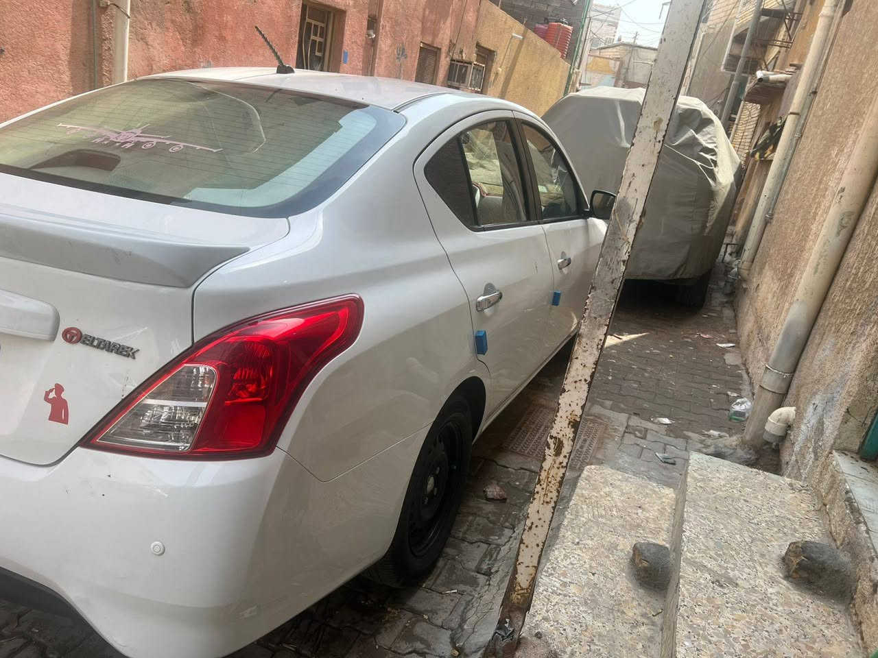 سلام عليكم للبيع نسيان سني 2024  بيه بارد بالباب الامامي مال السايق  ع كد شبر وبارد بالباب صفحت العبري اربع أصابع وشويه بلدوسه والباقي كفاله تبريد حداديه ماشيه ٦٧ الف  السعر ١١٥ بيه مجال قليل  *********** مكاني البصره
