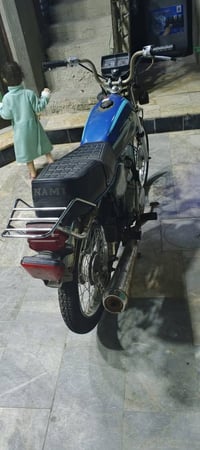 دراجه يراني ادوات مكفوله من السرقه جديدة شغاله مكينه جديدة تخم تاير  ت...