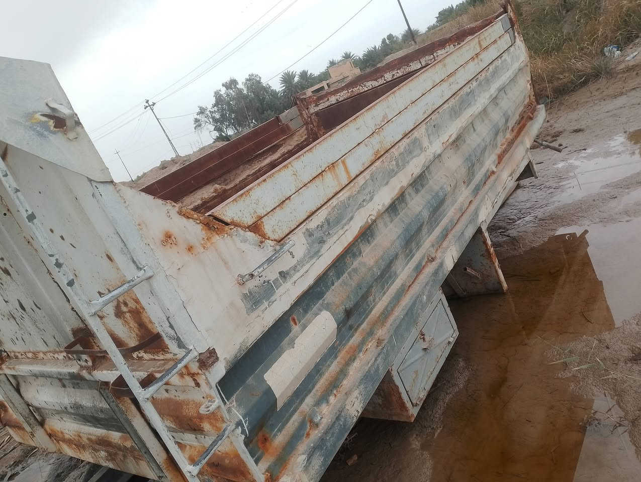 سلام عليكم بدي للبيع كلاب طوله 5متر جك ويا مال رفع
 ***********
