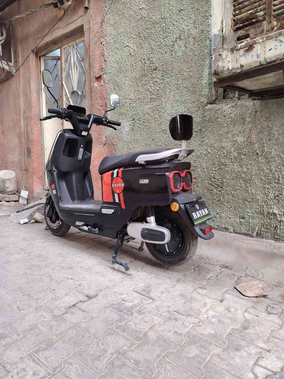 *********** دراجه مستخدمه شهرين مكان بغداد السعر 700 واللي يحب هذا رقمي يتصل عليه  موديل 25
