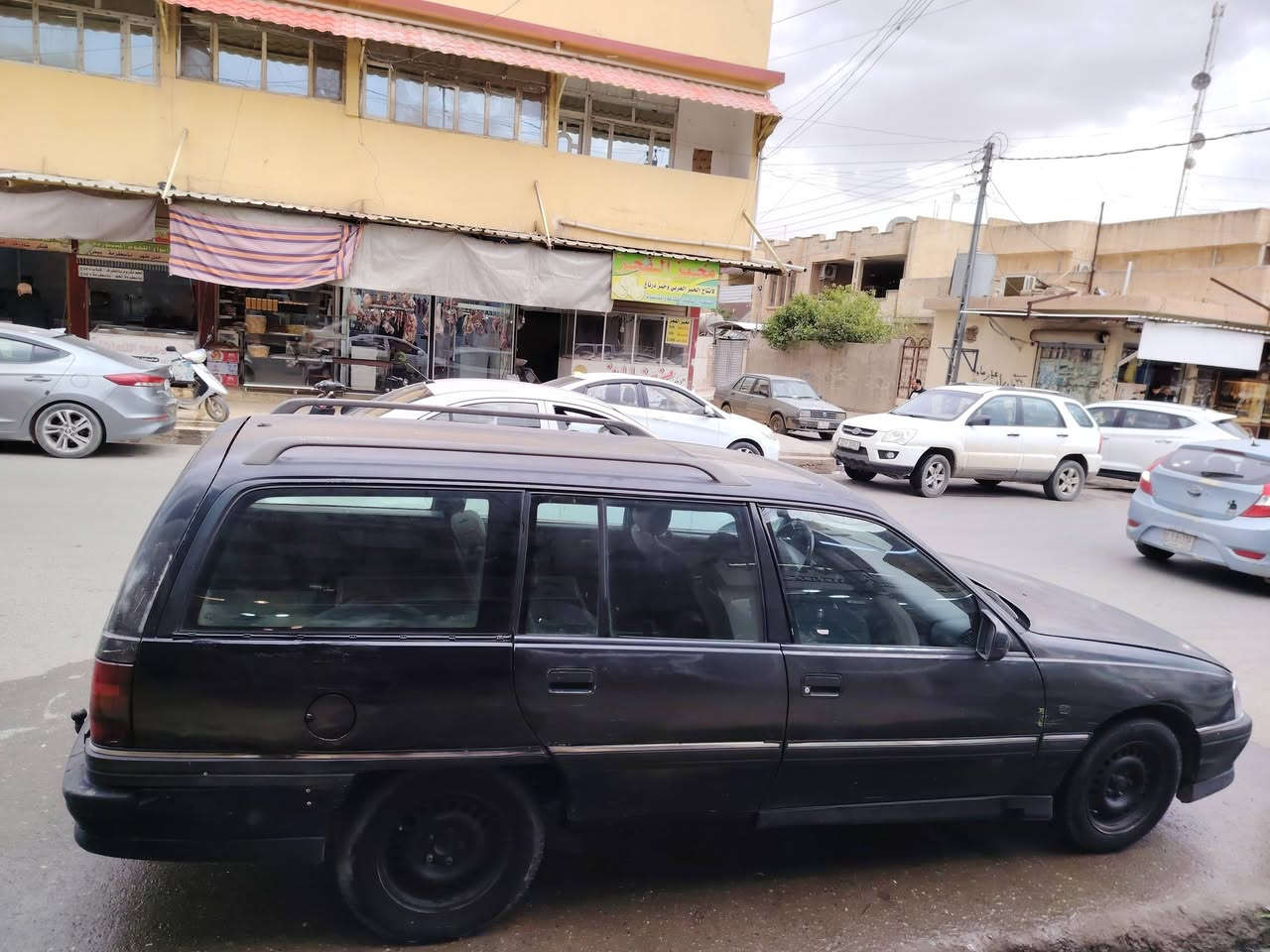 السلام عليكم أوبل اوميكا للبيع حجم ٢٠ كير محرك شرط موديل 1991 رقم ألماني بسمي السعر 25 وبيه مجال ***********
