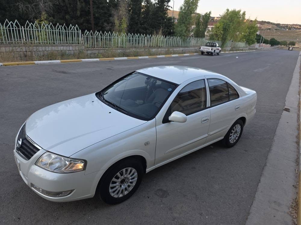 بە ناوی خوای گەورە 
ئەم نیسان سە نیە بۆفرۆشتن مۆدیل 2011 ڕەقەم سلیمانی سە نەوی تازە تاکو 2027 گیر عادی جام کارە با مە کینە سپی گیرو مە کینەی نە کراوە تەوە لۆکە بە شەرتی گیرو مەکینەو تەبرید  بێ بۆیاخ بی سارد سیارە زۆر جوانە ماڵی دۆستە جرکەی تیدا نیە  نرخی 94 گەلایە *********** السليمانية, العراق
