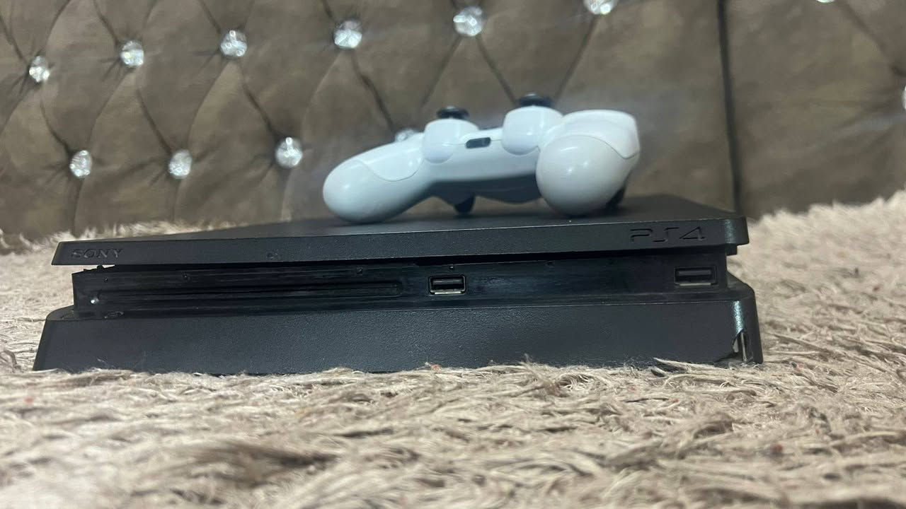 بلي 4 سليم، الجهاز اونلاين نص تيرة، أحدث أصدار محدث، الجهاز مابيه عيب فقط الكفر مالتة شوي تعبان، قفل الجهاز 100 الف، رقمي للتواصل (***********) مكاني كركوك
