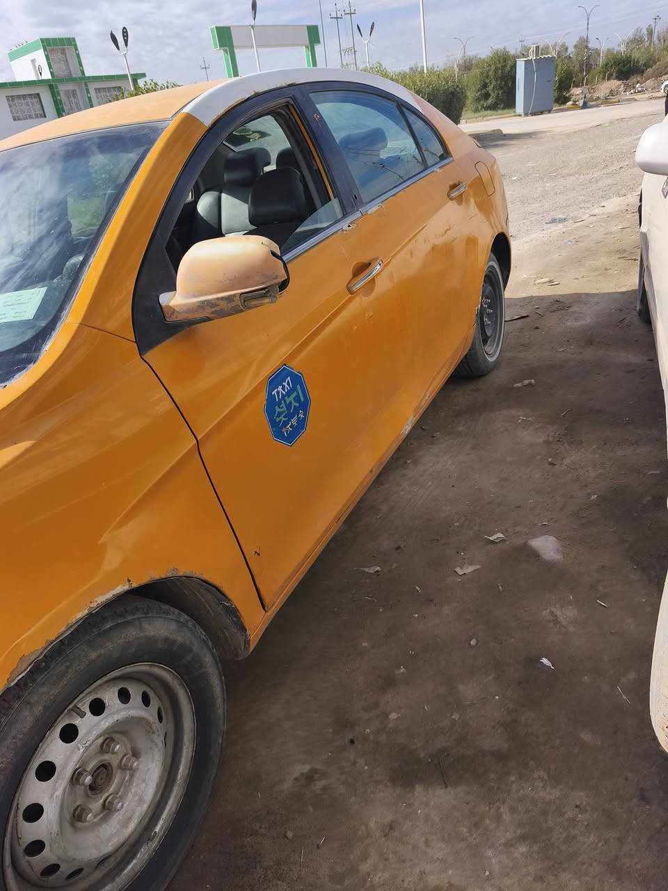 سلام عليكم ام كراند مديل 2014سياره حلوه توني محوره كير ومكينه 1800كورله صار 10تيام من محورها سنويه النهايت 2026شهر 11سياره دواخل حداديه حلوه مكاني ناصريه ***********السعر 40وبيها مجال شي قليل
