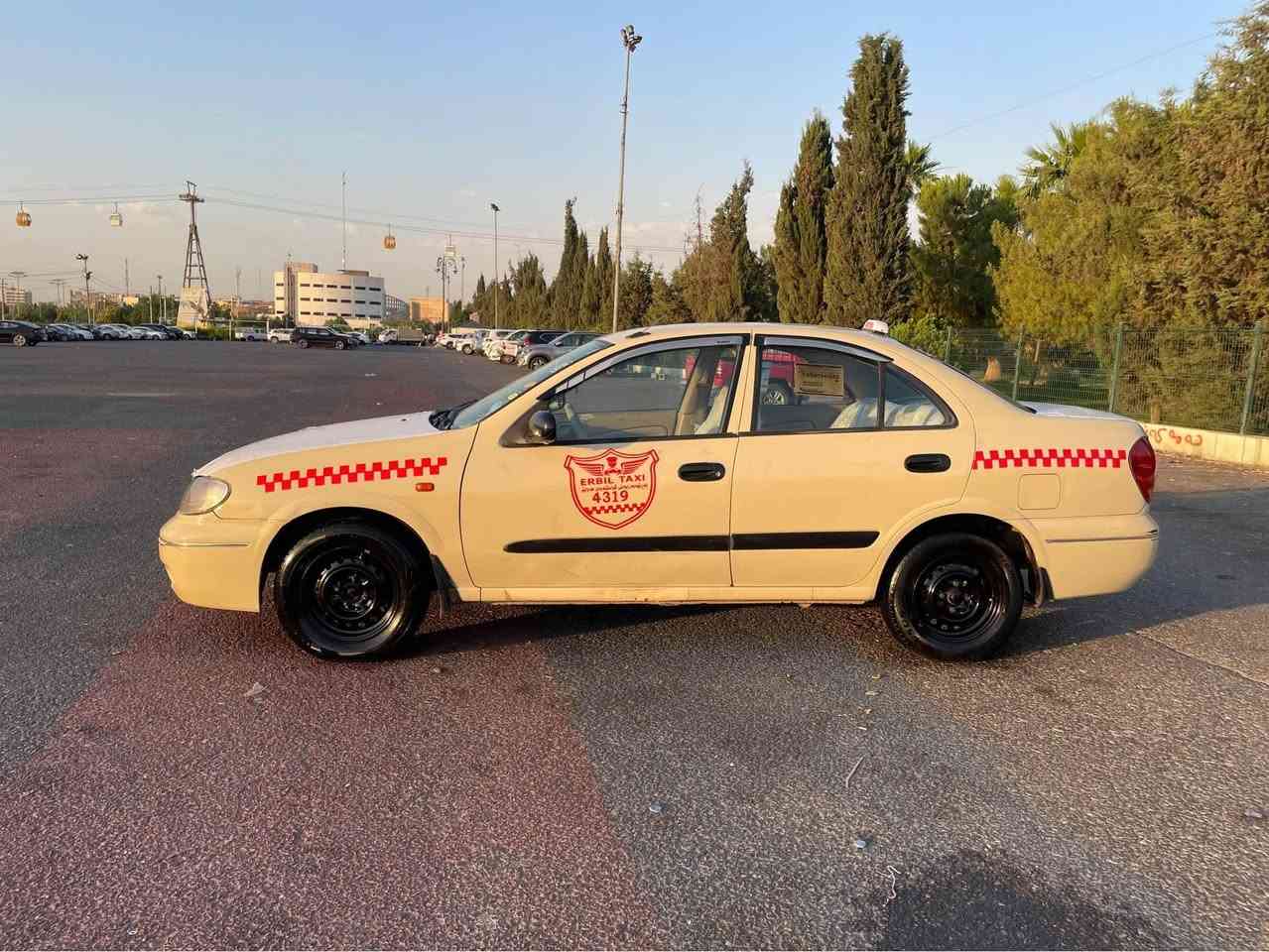 نیسان سەنی بیلاد تەکسی بۆ فرۆشتن ٢٠٠٩ گێر عادی هەزە و سەنەوی و ژینگە نوی لۆگۆی نوی بەناوی خۆمە گیر و مەکینە تەبرید بەشەرت  سەیارەکە جاهیزە جەمپیکی زۆر خەفیفی دواوەی هەیە جێ جێ تحدیل هەیە لەهەولیرم 
نرخی ١٠٧ وەرەقەو مەجال 
رەقەم تەلەفۆن *********** أربيل, العراق
