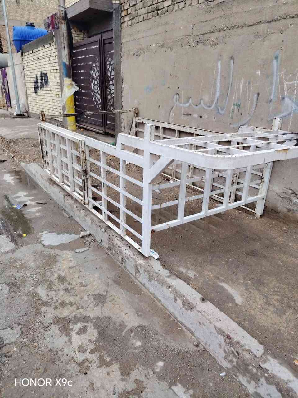 سلام عليكم محجر للبيع مال 2700
مكلف بالنشر السعر 225 وبي مجال هذا رقم *********** العنوان بغداد حي النصر
