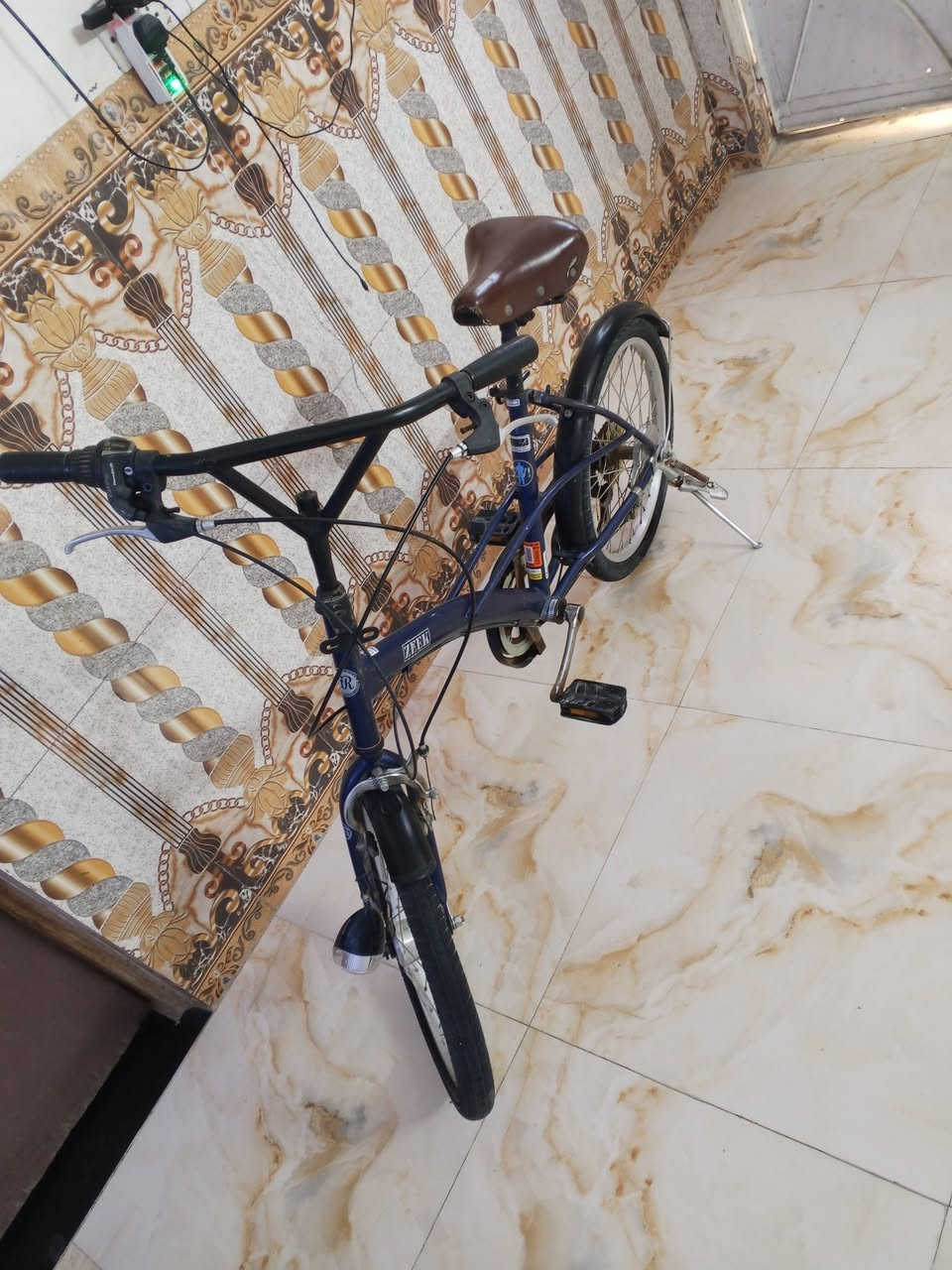 سلام عليكم مرخصت لادمن بايسكل للبيع مديل21 حجم 20 بايسكل جاهز كلشي ما عوزه سعر65وبي مجل مكاني كربلاء شبانات قرب مدرسه دار لايتام متواجد خاص.


**إذا كنت صاحب هذا الإعلان وتريد حذفه لأي سبب، رجاءا أرسل رسالة إلى الدعم الفني**