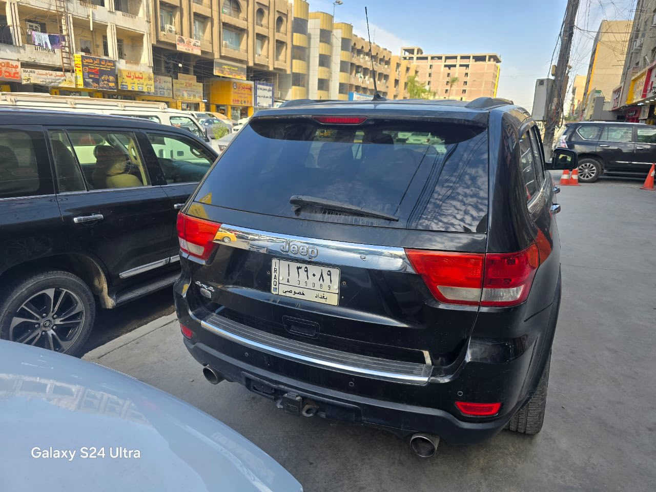 السلام عليكم 

جيب اوفرلاند محورهه دبلات 

سياره موديل 2012  
السياره حادثه باب وجاملغ ولكن بلعراق هنا حادثه صار جاملغ امامي لجهه لثانيه 
السياره فول مواصفات بانوراما تحكمات تدفئة تبريد امامي وخلفي فقط تدفئة حساس مري كهربائي 
تدفئة ستيرن 
لسياره يرادلهه ترتيبات صدر غرفة ترتيب وليس تبديل 
مكينتهه ٨سلندر
سياره جاهزه من ناحيه مكينه وكير 
يرادلهه فقط تنظيف وترتيبات لسياره مهمله 

لسياره باسمي تحويل ثاني يوم 
 
لسعر ١٣٠ وبيهه مجال للشراي فقط. 

لسياره كامله مشدودلهه رقم جديد وهزه جديده ميحتاج لاهزه ولا معامله رقم لجديد ..

***********
