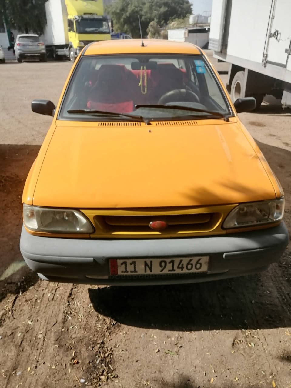 السلام عليكم سايبه موديل ٢٣ للبيع بيهه جاملغ وشبر بالباب تخم تاير جديد وتبريد شغال حداديه جديده السعر 62 وبيهه مجال بسيط رقم الهاتف *********** ***********
