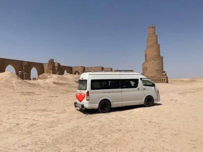 سلام عليكم 🧿🧿
سيارة باص تويوتا هايس ١٤ راكب مكيفة إلى كافة العتبات المقدسة و السفرات إلى شمالنا الحبيب والمحافظات عامه بأنسب الاسعار على من يرغب الإتصال على الرقم من الباب للباب  
***********
