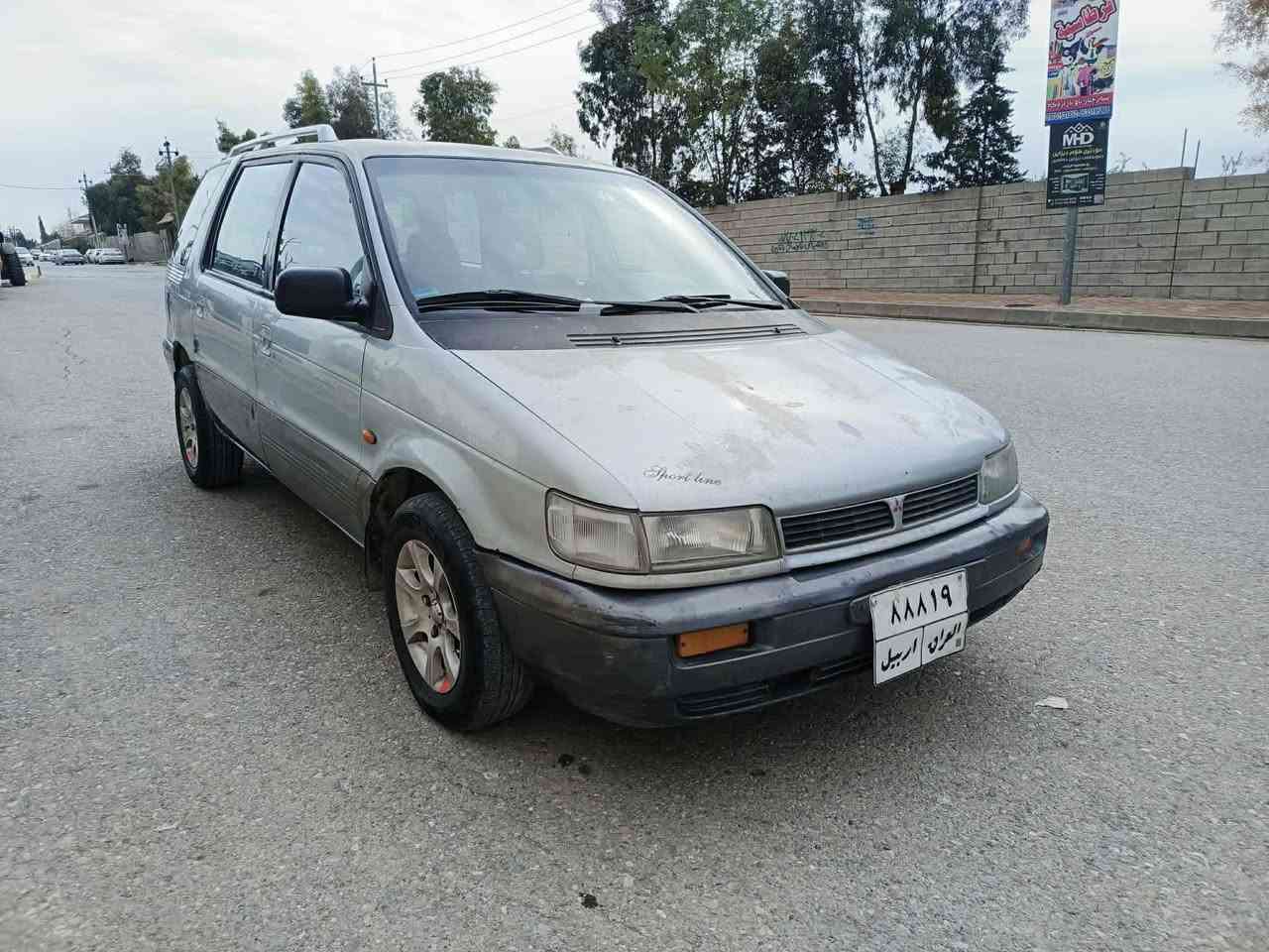 مسیوبۆشی گلاند،،مۆدێل 1993،،گێڕعادی،حەوت کورسی،،
سیاحی،،،عائیلی
بێ لێدران،،بێ بۆیاغ،،
تەبرید،،جام کارەبا،،،
قفڵ مەرکەزی،،سڵایدکارەبا،،
پاوەر،،ویل کەپ،،،
کارەبایی جائیزە،،گێڕو مکینە بەشەرت مەزبوتە،،،،
تەحویل،،غرامە،بەشەرت
سعری،،،(33) موعامەلە،،،
گۆڕینەوە ئەکەم،،،،
سەیارەکە هی من نیە تێل بۆ خاوەنی بکەن 
***********
