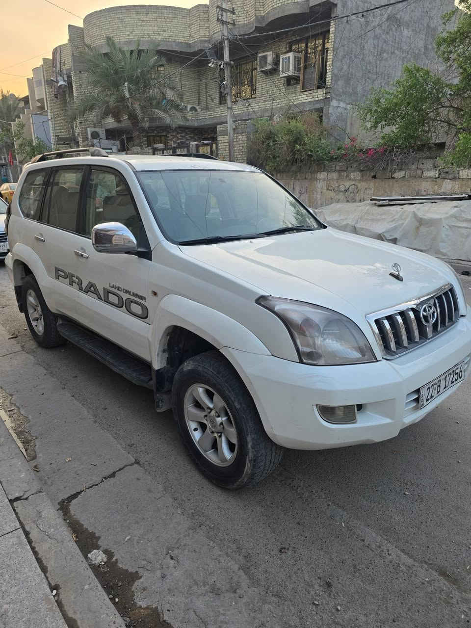 للبيع برادو ٢٠٠٨ 
محرك ٤ 
بيها صبغ
رقم شمالي 
عنوان بغداد 
للاستفسار 
صاحب السيارة ***********
