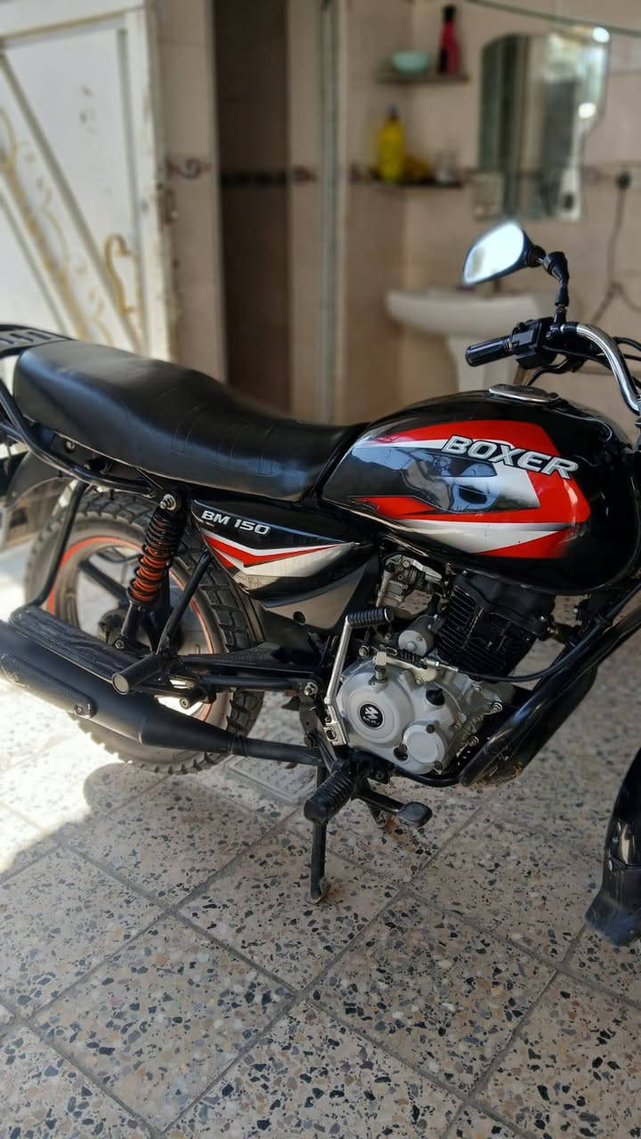 #يالله 
مكلف بلنشر 👍
بوكسر موديل 22 
مرقم ديالى 
مكينه مكفوله من اي تصليح 
الدراجه مكفوله من اي حادث 
خير من الله دراجه حلوة كاعدة 
#السعر  مليونين و 100 بيها مجال حك الجيه  
#العنوان بعقوبه / بهرز 
#رقم صاحب الدراجه ‏‪***********‬‏
