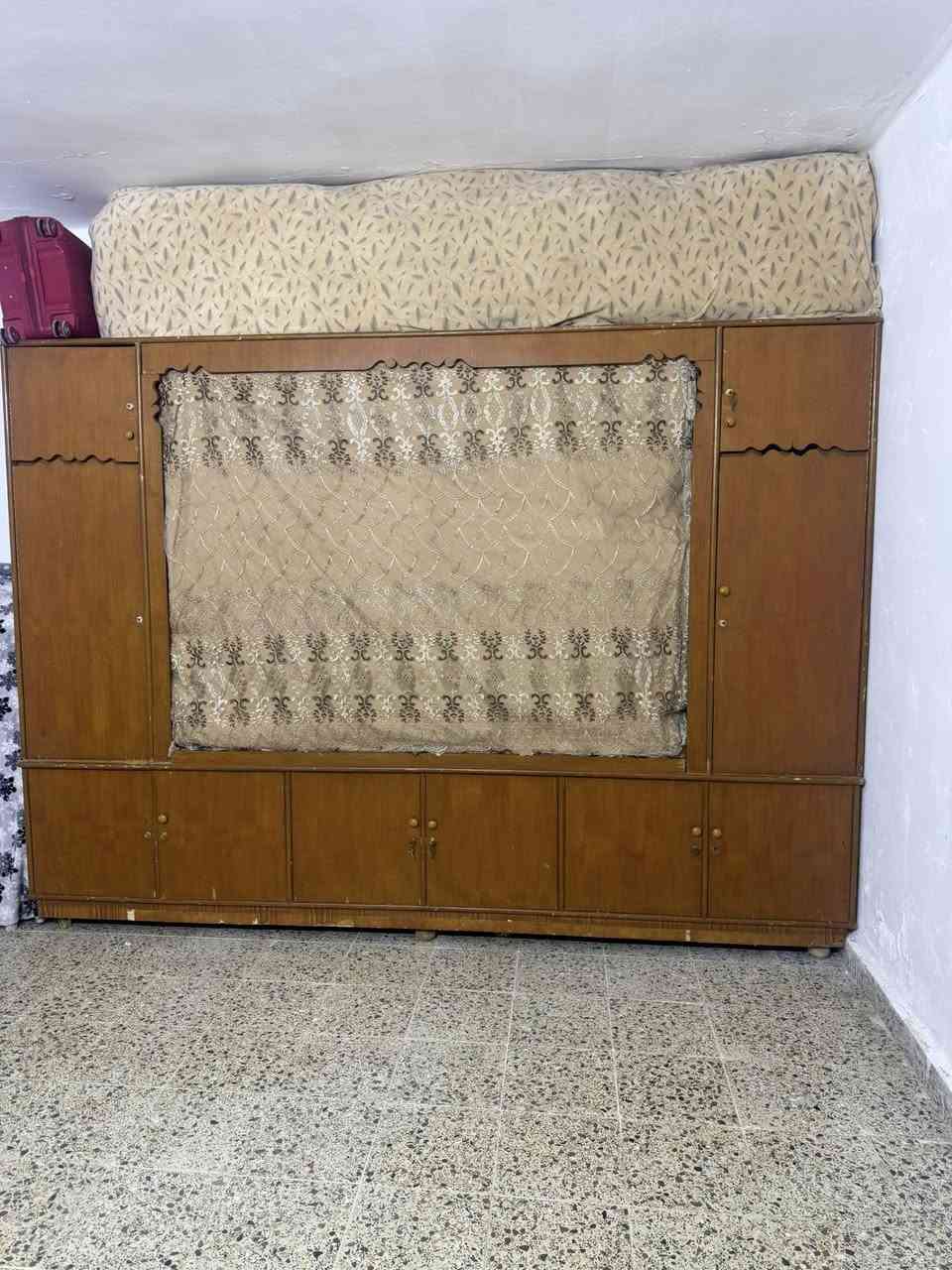 سلام عليكم 
عندي غراض للبيع الكاونتر 400 الف والجونيت 100 الف والغرفه 150 الف والتخم مال القنفات 100 الف


**إذا كنت صاحب هذا الإعلان وتريد حذفه لأي سبب، رجاءا أرسل رسالة إلى الدعم الفني**