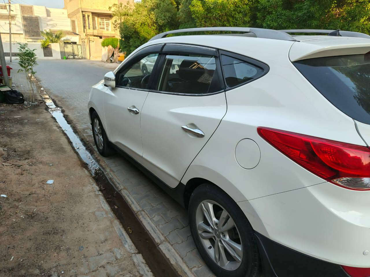 السلام عليكم توسان 2011مكفوله كفاله عمه مكاني نجف السعر 145وبيها مجال *********** النجف, العراق
