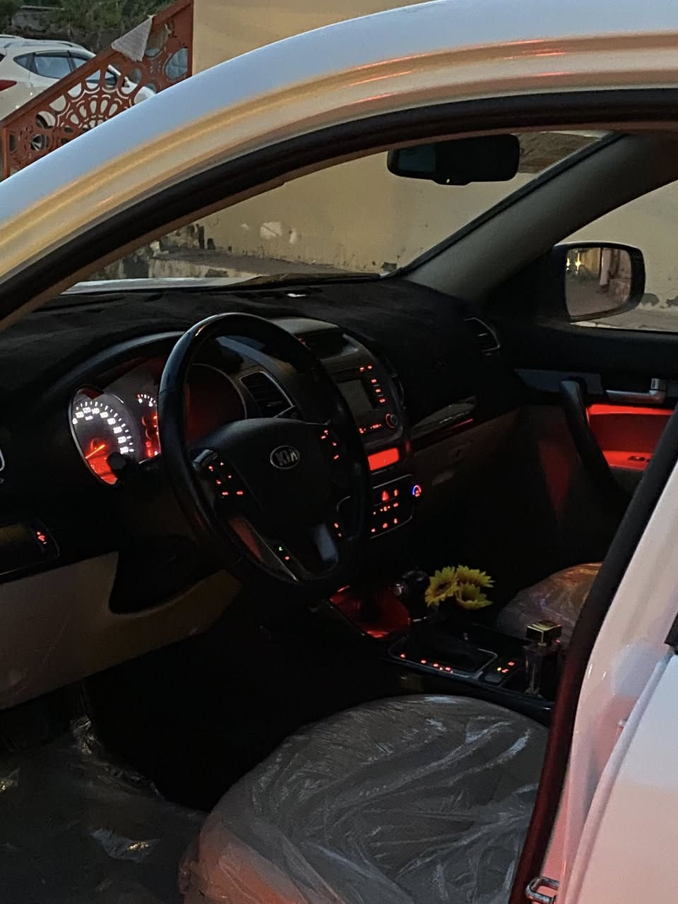 سورنتو كفاله عامه موديل ١٤ شكل ١٥
اربع سلندر فول مواصفات  

بصمه ابواب شاشه بلادي حساسات خلفي امامي

ثلاث قطع تبريد 

١٧٥ وبيه مجال

***********
