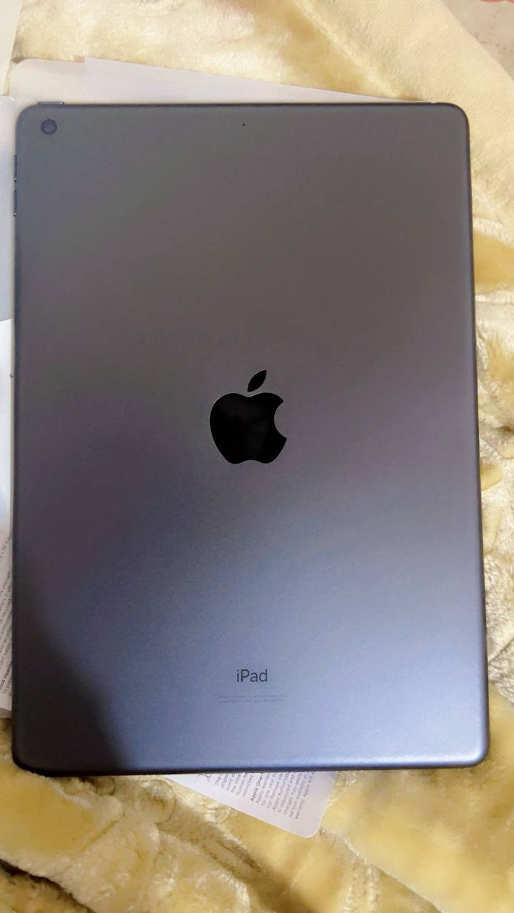 السلام عليكم 
ايباد 9.
ذاكرا 64
بطاريه  مفاحصهة بس يطول بحدود ال95
الجهاز مكفولل لا داخل تصليح ولا مبدل بي شي  شخط مابي نضيف استخدامه فقط دراسه 
 غراضه كارتونه  ولزكات الداخليه الي يجن وياء.  
لزكه شاشه 
كفر  دفتري  
سعر 275بي مجال قليل كلشش كلشش  
مكاني بغداد  ( فلكه حي النصر) لمو شراي لا يكسررر رجائن


**إذا كنت صاحب هذا الإعلان وتريد حذفه لأي سبب، رجاءا أرسل رسالة إلى الدعم الفني**