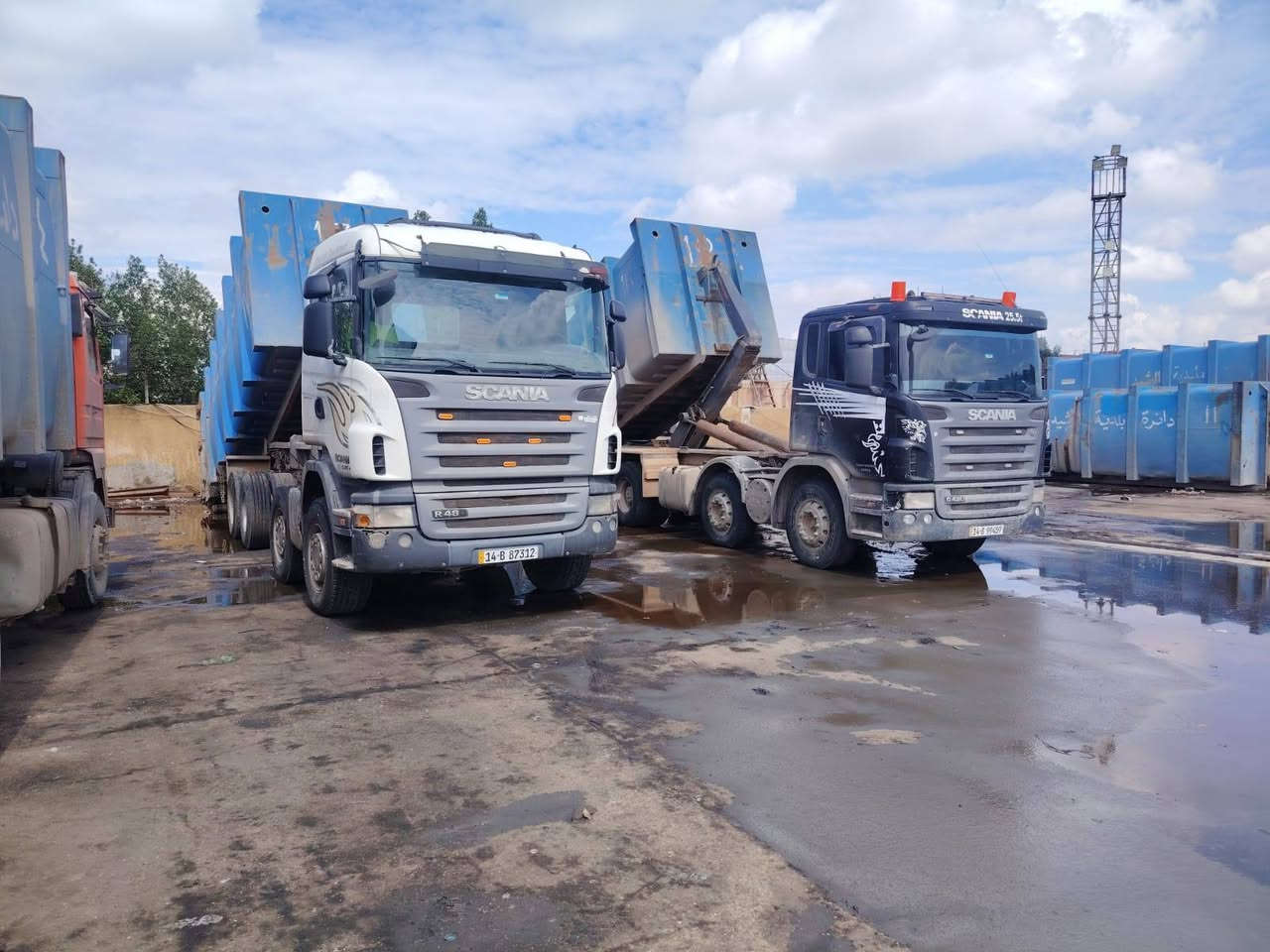 سياره رافعه حاويات جديد
تعمل بلديه الرشيد هيه اوشغله اوتريد بدون شغل 
مسجله قلاب فول اوتماتيك سياره جديده معنه الكلمه
سياره كفاله عامه شاصي اومكينه  اوكير تخم تاير
حجم  المكينه 420
موديل 2021
تصل ***********
